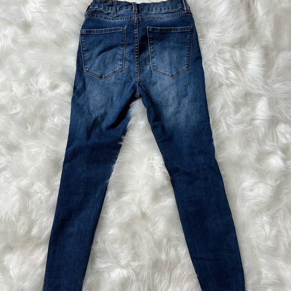 Dark Refugee Miami distressed Jeans from Fashion Nova - Picture 4 of 6